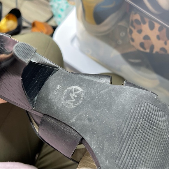 Michael Kors black leather heel sandals size 10 - Picture 4 of 6